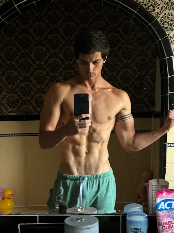 Ben Masters OnlyFans Content Ben Masters OnlyFans creator doing bad things