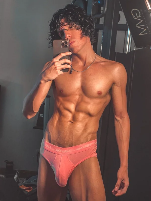 beranco19 OnlyFans solo male content