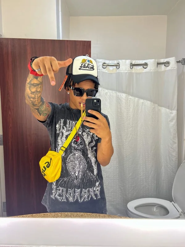 Bigmarvjr OnlyFans Profile Bigmarvjr OnlyFans tattooed alternative creator
