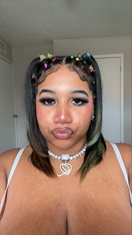 VALENTINE CAKEZ OnlyFans profile