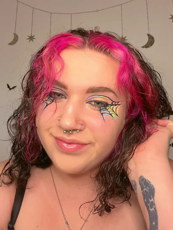 Pinkbrat OnlyFans big titty goth girl