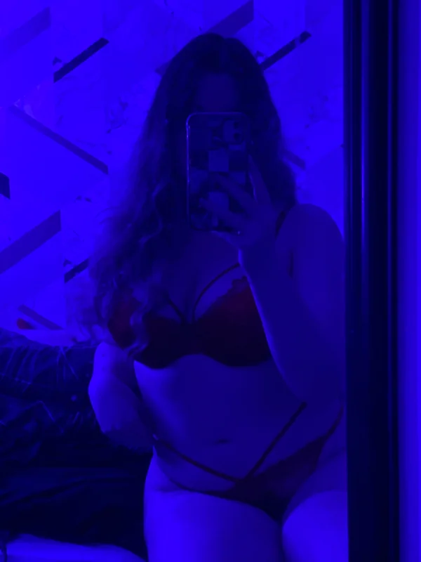 Bitxxhassh0e OnlyFans creator with engaging content