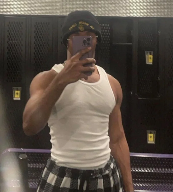 Blackminier11 OnlyFans creator with exclusive content