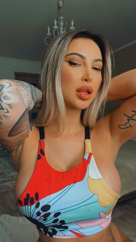 blond_elle - OnlyFans Creator Profile Picture