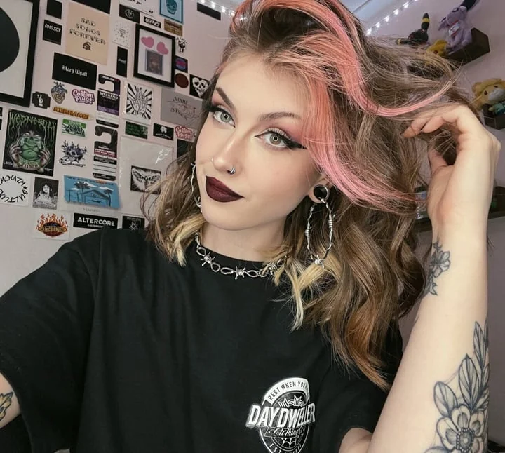 Ellie Grace OnlyFans Creator Ellie Grace OnlyFans petite British girl
