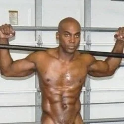 bodyhandler OnlyFans creator masculine