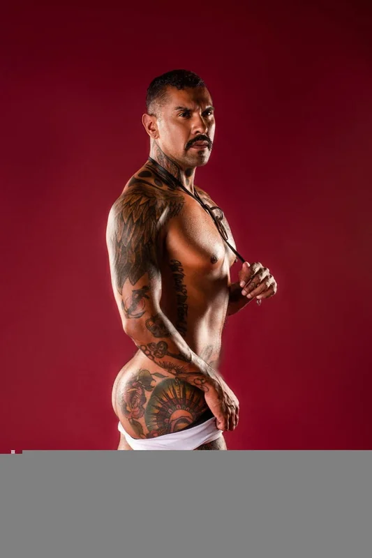 Boomerbanks OnlyFans athletic content creator