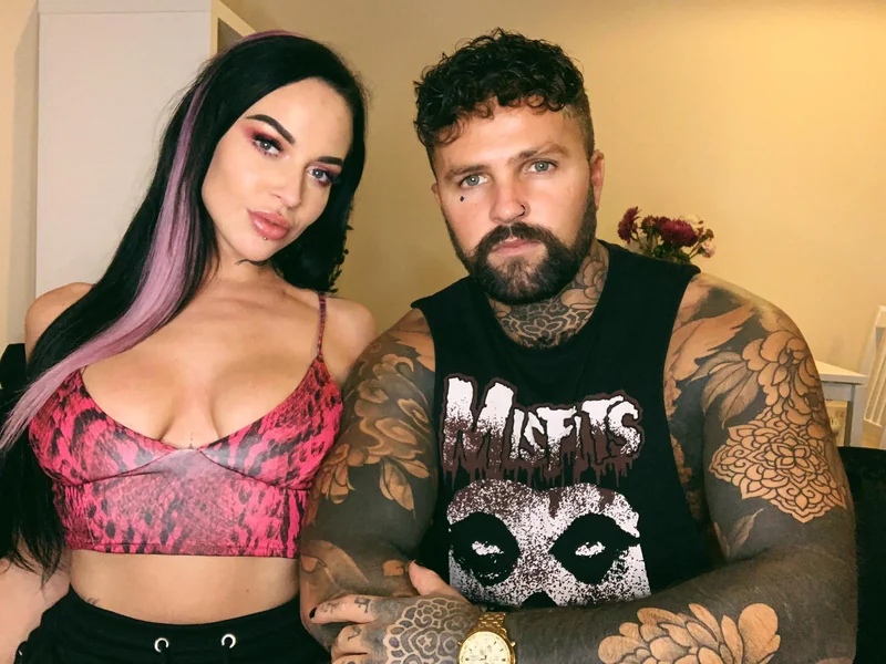 Bosscouplexxx OnlyFans Creator Bosscouplexxx OnlyFans tattooed couple