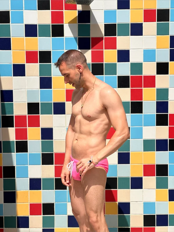Brady Massage OnlyFans creator with engaging content.