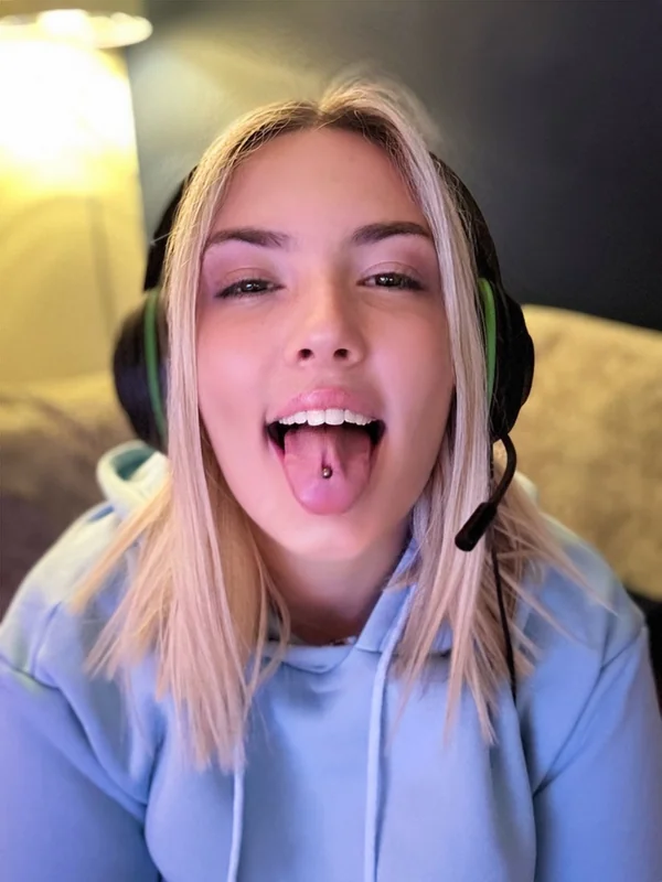 BRITISH BRANDI RAEE - OnlyFans Creator Profile Picture