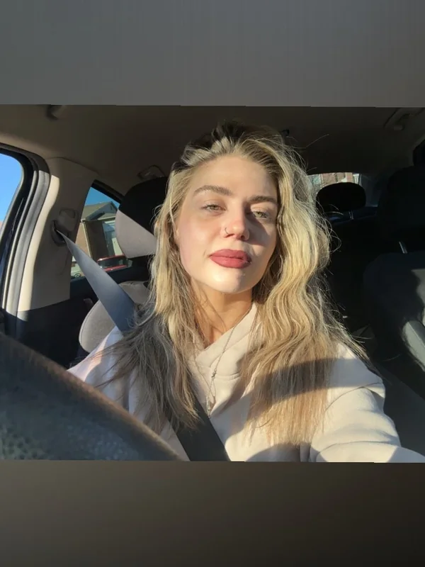 Britt Clark After Dark OnlyFans creator with spicy content.