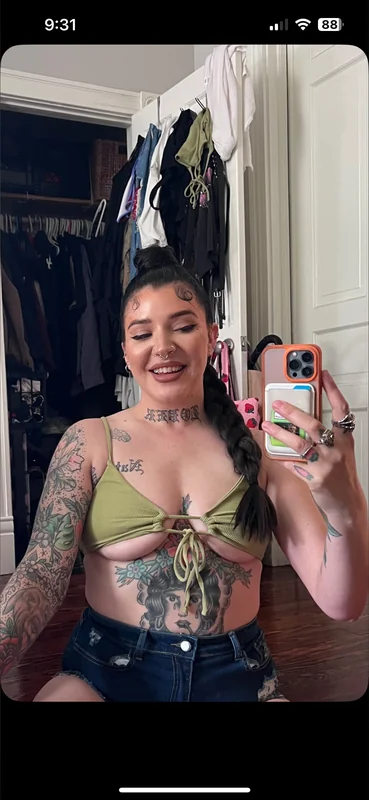Brookesworld OnlyFans creator with engaging content