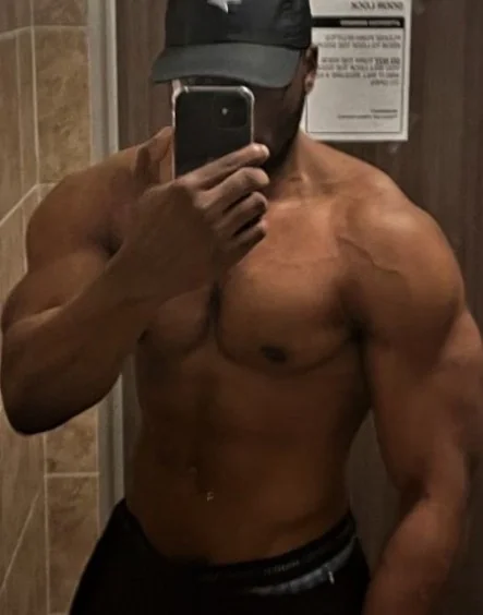 Brucewang00 OnlyFans NYC-based swinger