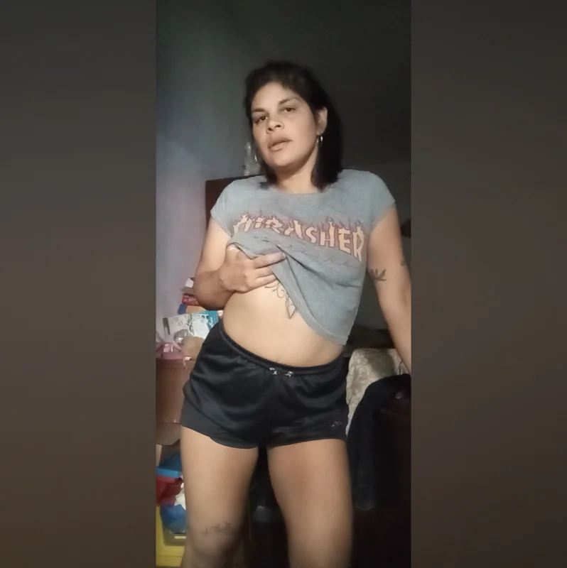 Yanu OnlyFans Profile Yanu OnlyFans creator with a captivating personality