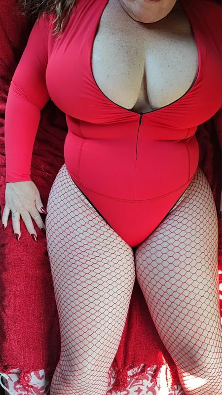 Busty Chanel OnlyFans profile