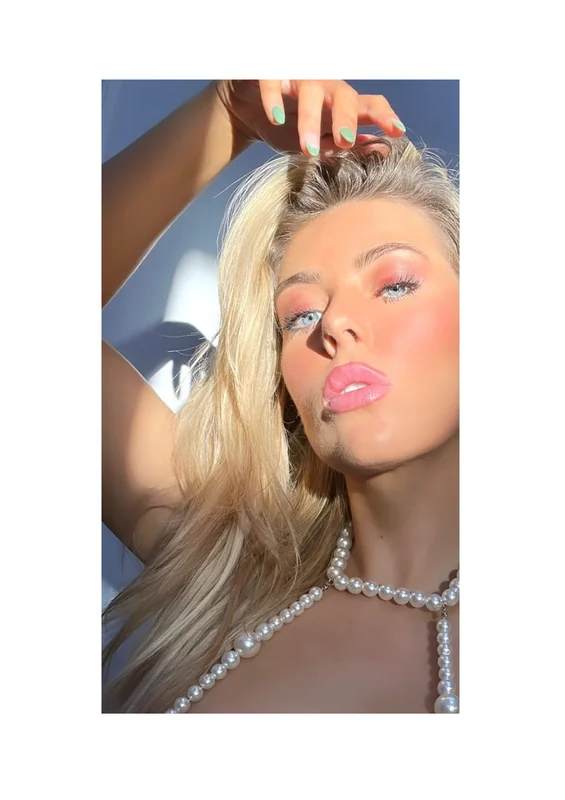 Camillabamfordnextdoor OnlyFans classy and naughty