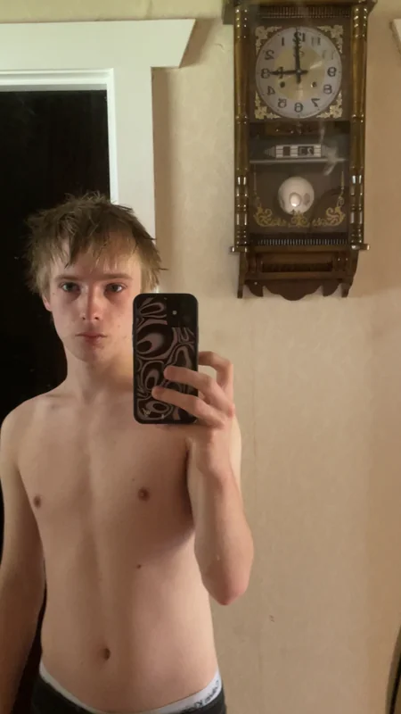 Camtwinkx OnlyFans Profile Camtwinkx OnlyFans creator with a baby face