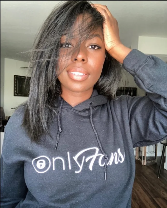 Camille W OnlyFans creator with engaging content