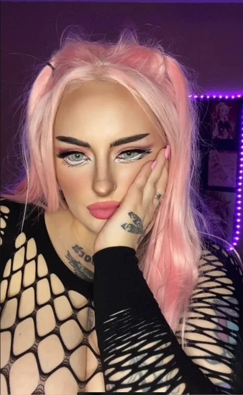 Candycatt11 OnlyFans profile with lewd content
