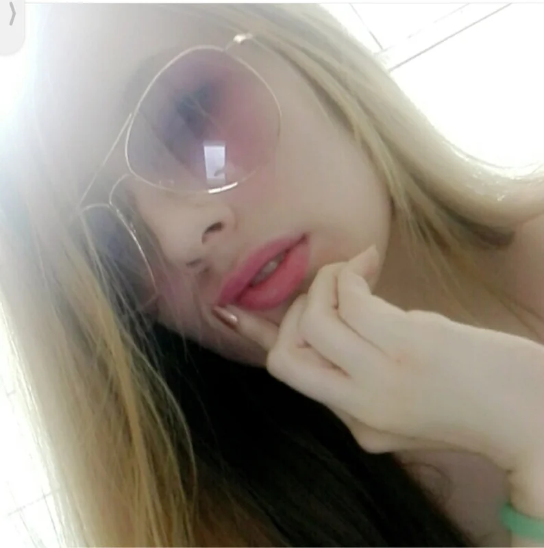 Carol.c27 OnlyFans creator with engaging content.