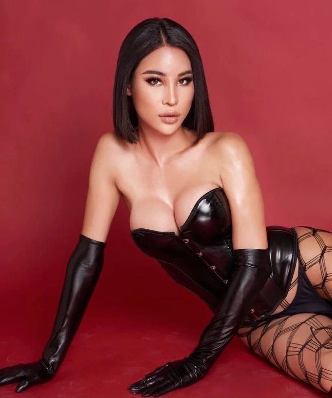 Cartooncandy OnlyFans creator with exclusive content