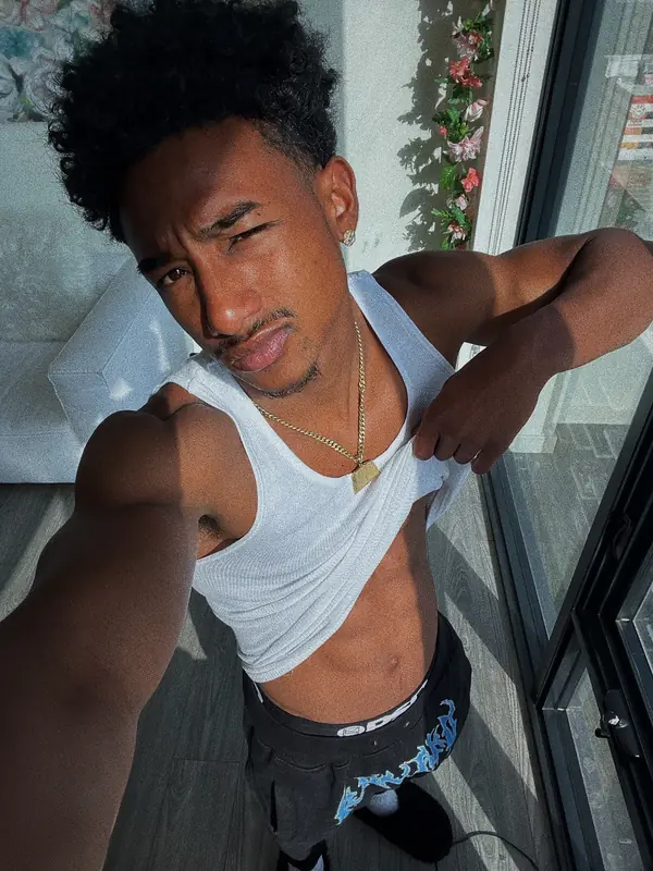 Cashmotavated OnlyFans exclusive creator
