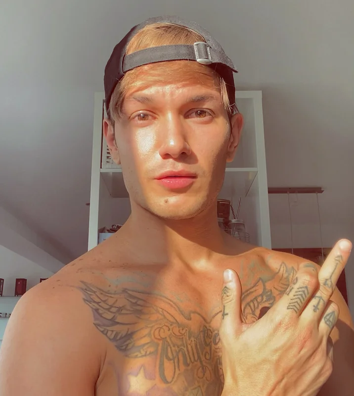 Catirewest profile on OnlyFans with exclusive content.