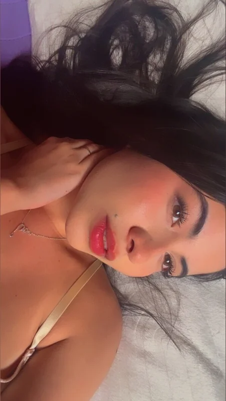 Celeste vanegas OnlyFans Brunette