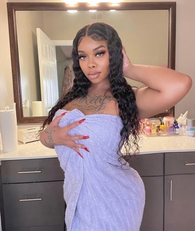 Chanellipsx OnlyFans captivating profile