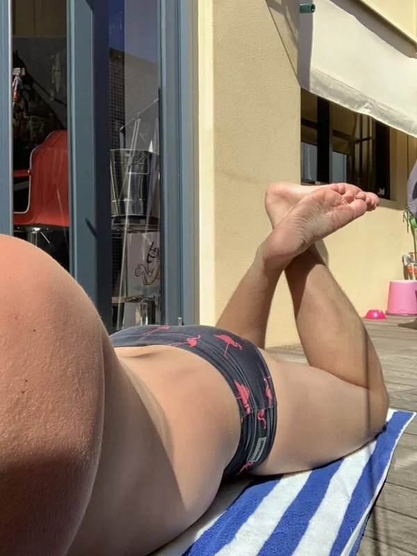 Charlielondon91 OnlyFans Creator Charlielondon91 OnlyFans creator with a fun personality