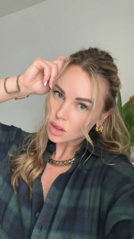 Anna Charming - OnlyFans Creator Profile Picture