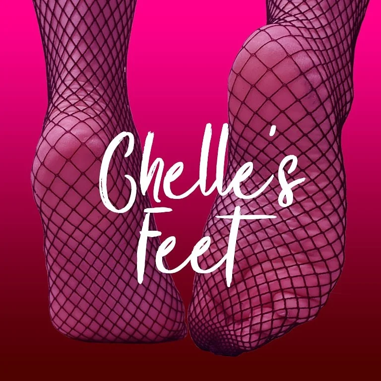 Chelle's Feet OnlyFans seductive foot worship