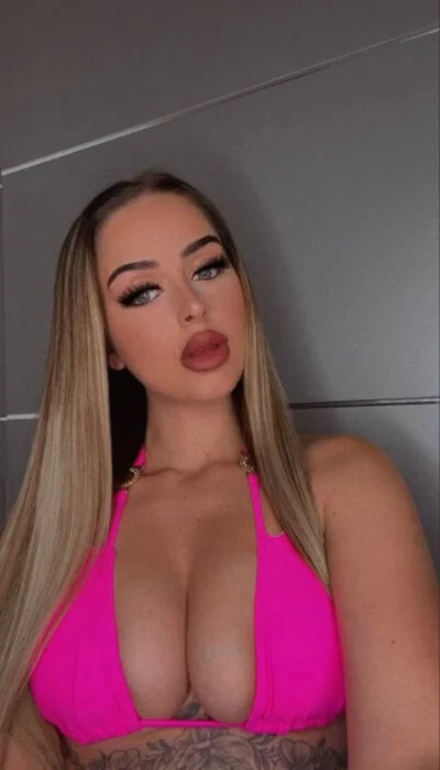 Chelsealeex0 OnlyFans profile