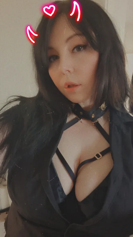 Cherri_Vixxen OnlyFans creator bringing fantasies to life