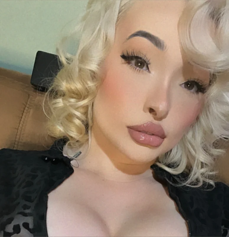 CherryBarbie OnlyFans profile