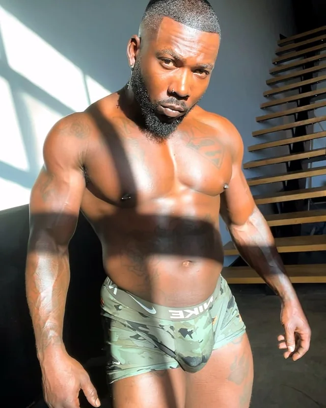 Chinoblac OnlyFans adult entertainer