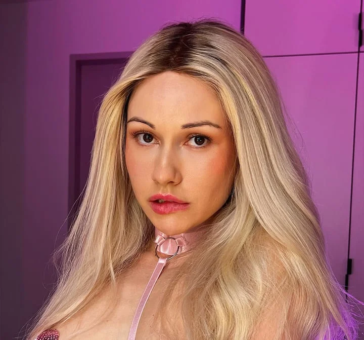 Chloe Bloom | VIP 🔥 OnlyFans profile
