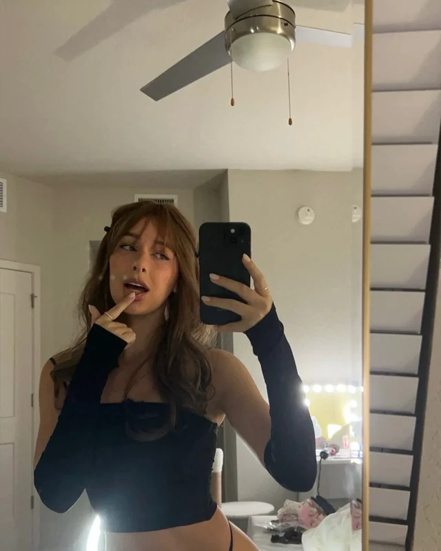 Chloereewee OnlyFans Profile Chloereewee OnlyFans daily content creator