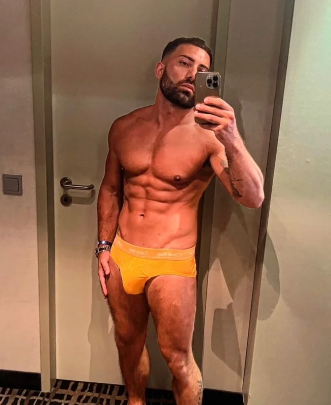 Chris Pawley OnlyFans exclusive content creator