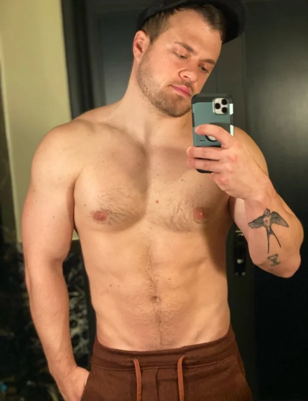 Chris Rhodes OnlyFans profile with engaging content.