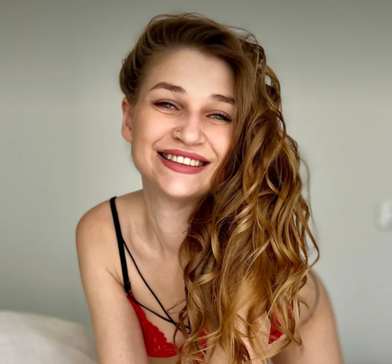 Christinelive - OnlyFans Creator Profile Picture