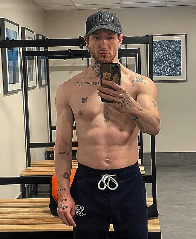 Chrisz26xxx OnlyFans Content Chrisz26xxx OnlyFans creator with exclusive content