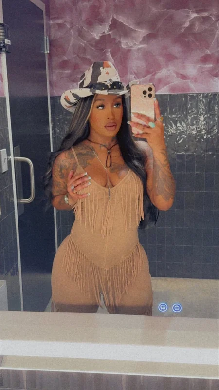 Nova7x OnlyFans Curvy Creator