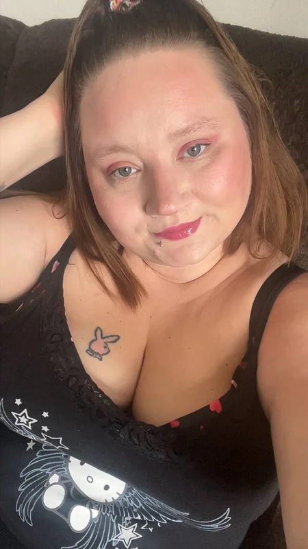 Cindyboowho OnlyFans creator with engaging content