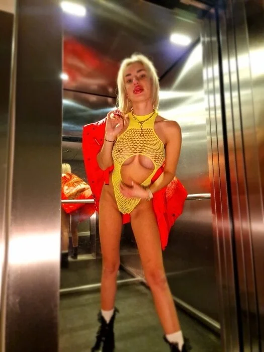 Coco de Wit OnlyFans Profile Coco OnlyFans creator with unique content