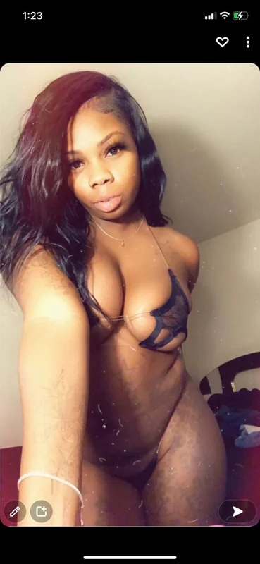 Cocoshores OnlyFans profile with custom videos
