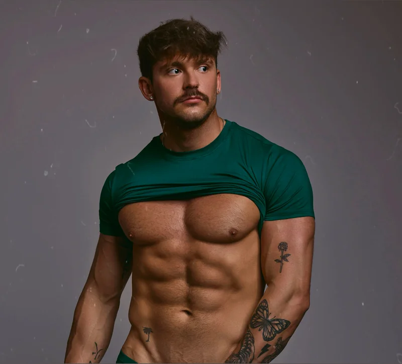 Coley Vance OnlyFans creator with stunning physique