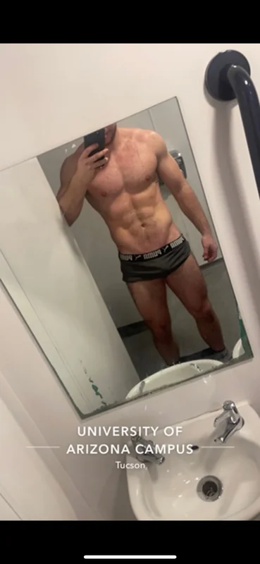 Collegefun OnlyFans creator with exclusive college content.