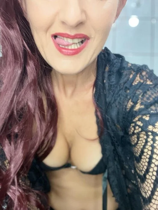 Sara - OnlyFans Creator Profile Picture