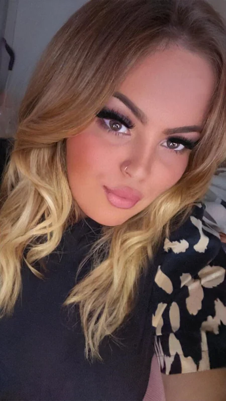 CREAMY KATE OnlyFans creator with exclusive content